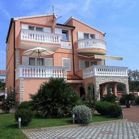 Villa Marica Vodice Bagian luar foto