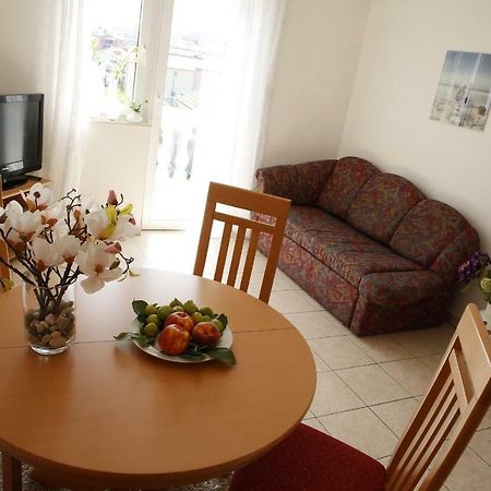 Villa Marica Vodice Bagian luar foto