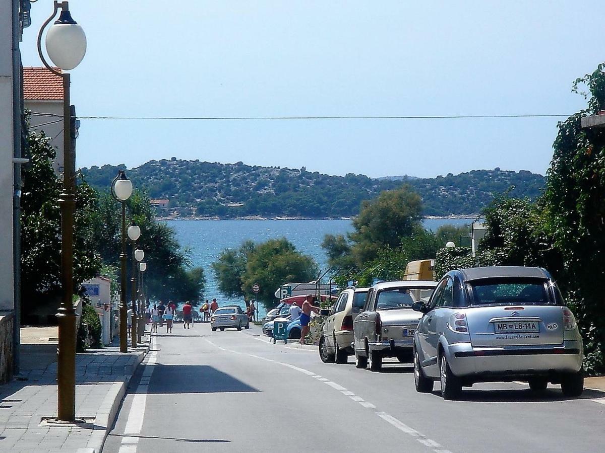Villa Marica Vodice Bagian luar foto