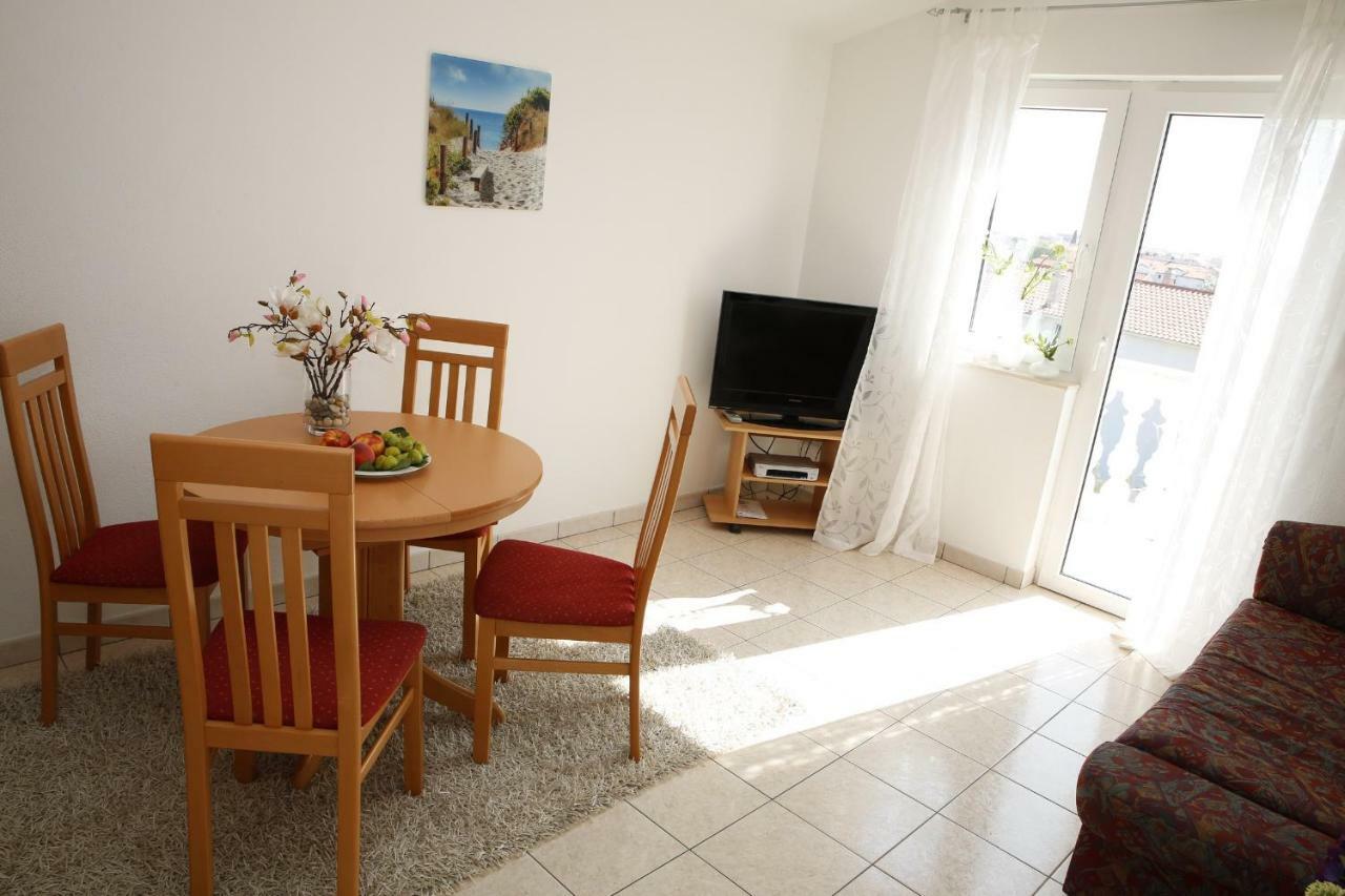 Villa Marica Vodice Bagian luar foto